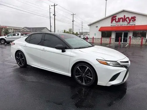 2018 Toyota Camry XSE FWD photo