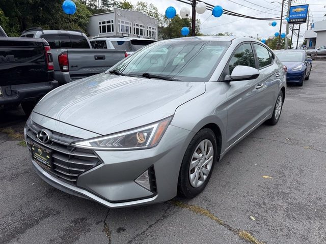 2020 Hyundai Elantra SE FWD photo