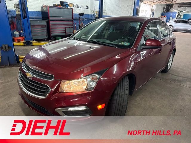 2015 Chevrolet Cruze LT FWD photo