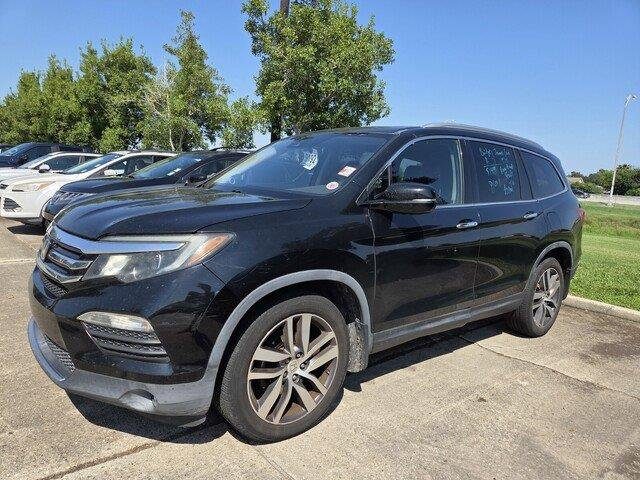 2016 Honda Pilot Touring FWD photo