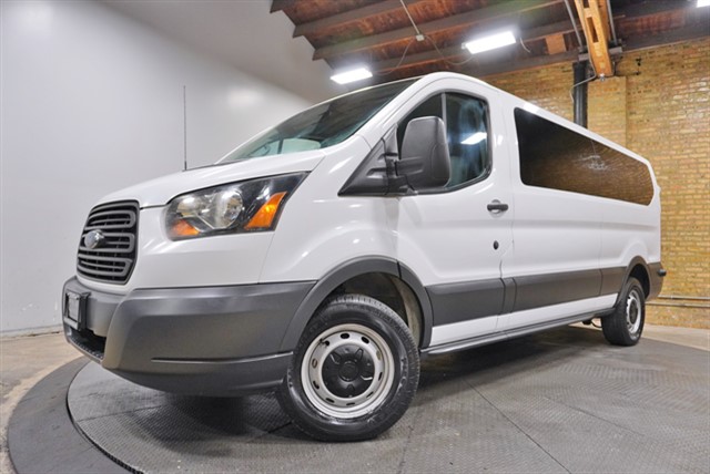 2018 Ford Transit Passenger Wagon XL RWD photo