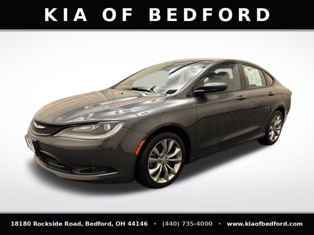 2015 Chrysler 200 S FWD photo