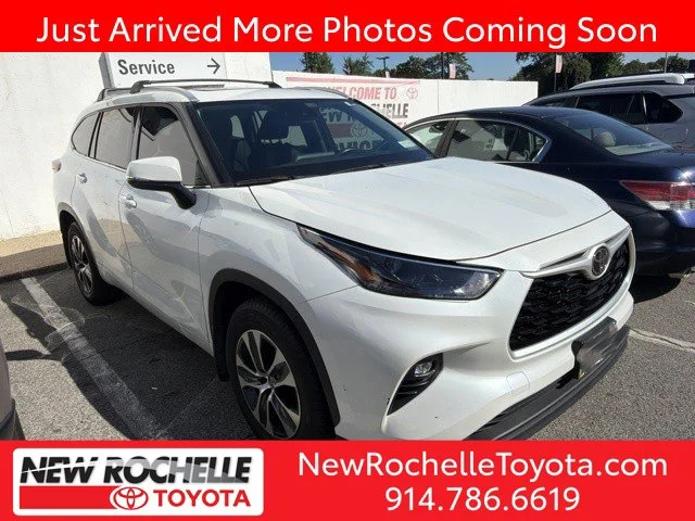 2022 Toyota Highlander XLE AWD photo