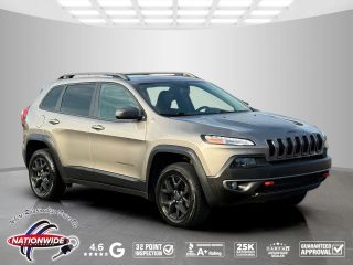 2017 Jeep Cherokee Trailhawk 4WD photo