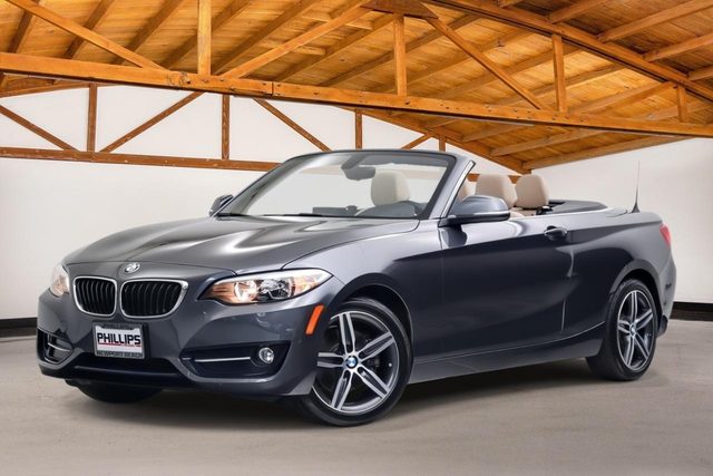 2017 BMW 2 Series 230i RWD photo