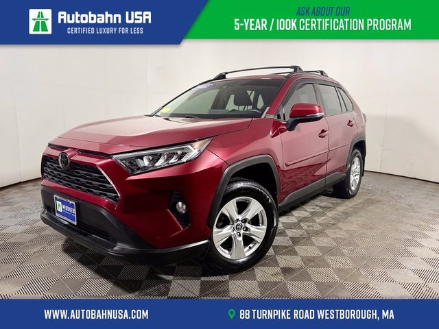 2021 Toyota RAV4 XLE AWD photo