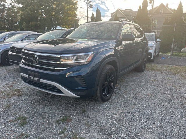 2022 Volkswagen Atlas 3.6L V6 SE w/Technology AWD photo