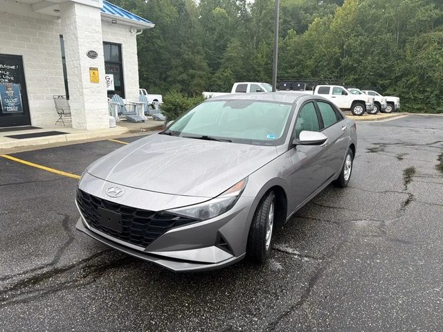 2023 Hyundai Elantra SE FWD photo