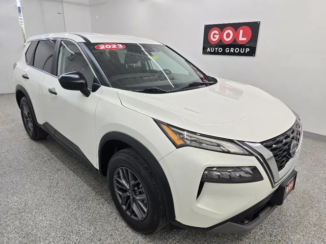 2023 Nissan Rogue S FWD photo