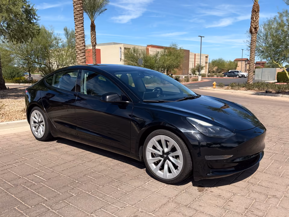 2022 Tesla Model 3 RWD photo