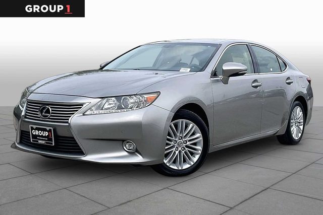 2015 Lexus ES  FWD photo