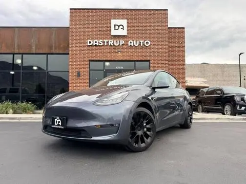 2022 Tesla Model Y Long Range AWD photo