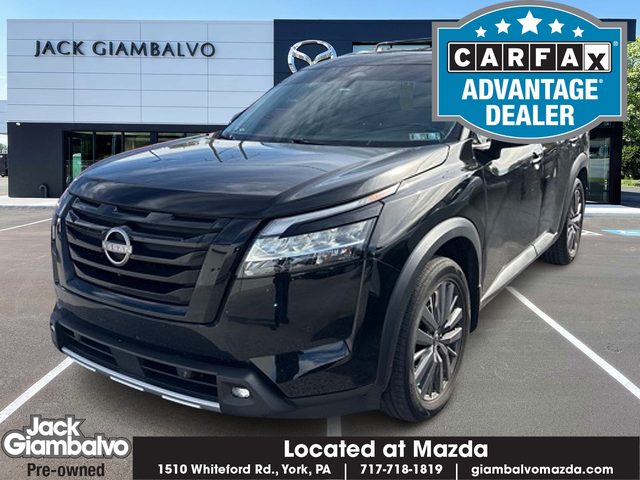 2023 Nissan Pathfinder SL 4WD photo