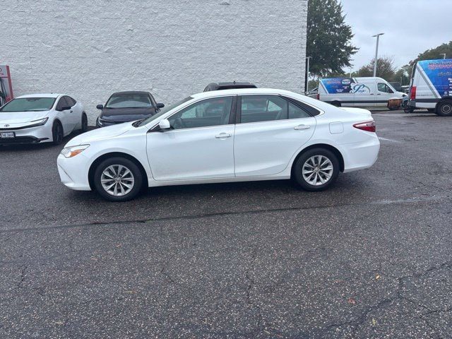 2016 Toyota Camry LE FWD photo