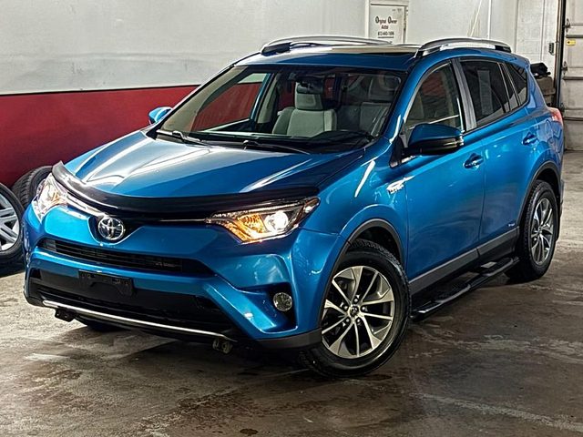 2016 Toyota RAV4 XLE AWD photo