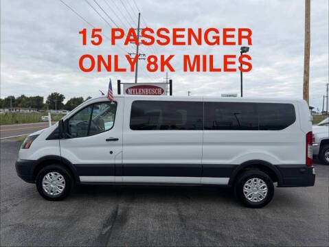 2018 Ford Transit Passenger Wagon XLT RWD photo