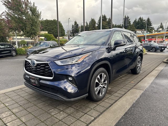 2022 Toyota Highlander Hybrid XLE FWD photo