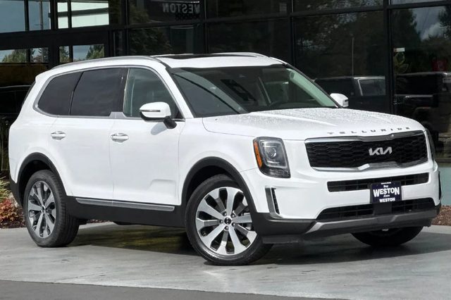 2022 Kia Telluride S AWD photo