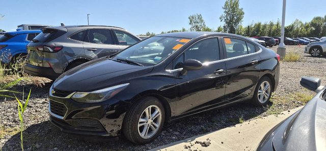 2018 Chevrolet Cruze LT FWD photo