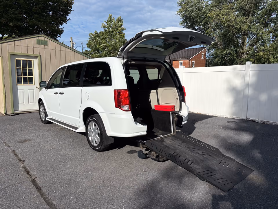 2019 Dodge Grand Caravan SE FWD photo