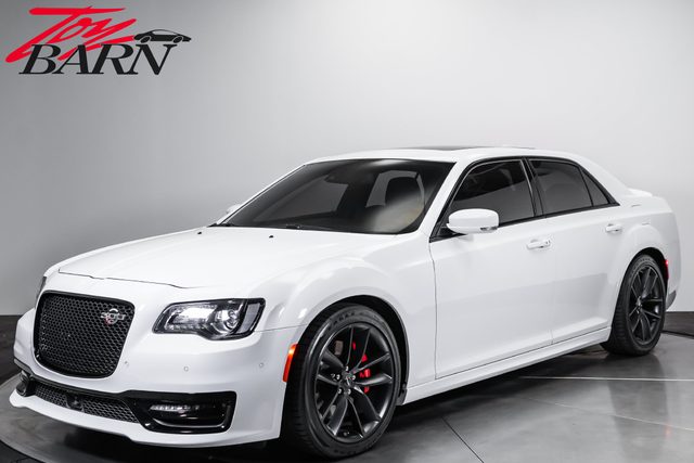 2023 Chrysler 300 300C RWD photo