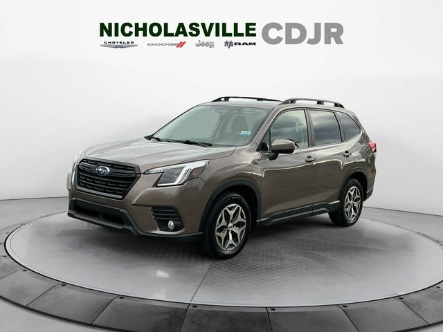 2022 Subaru Forester Premium AWD photo