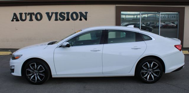 2023 Chevrolet Malibu RS FWD photo