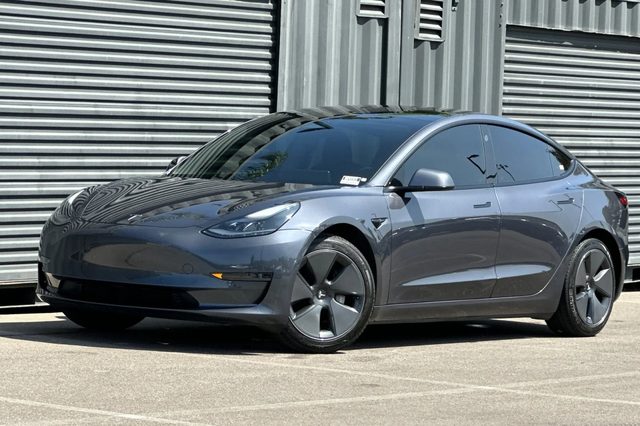 2021 Tesla Model 3 Standard Range Plus RWD photo