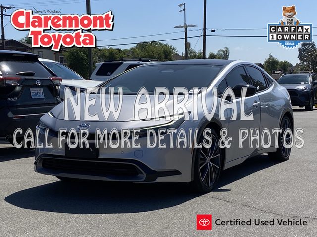 2023 Toyota Prius FWD photo