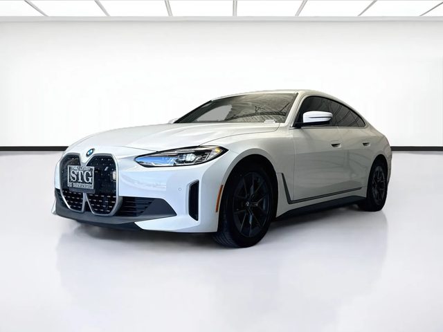 2023 BMW i4 eDrive40 RWD photo