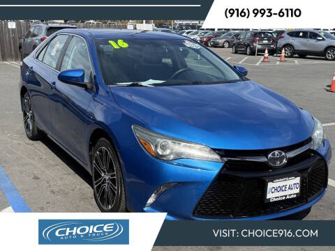 2016 Toyota Camry SE w/Special Edition Pkg FWD photo