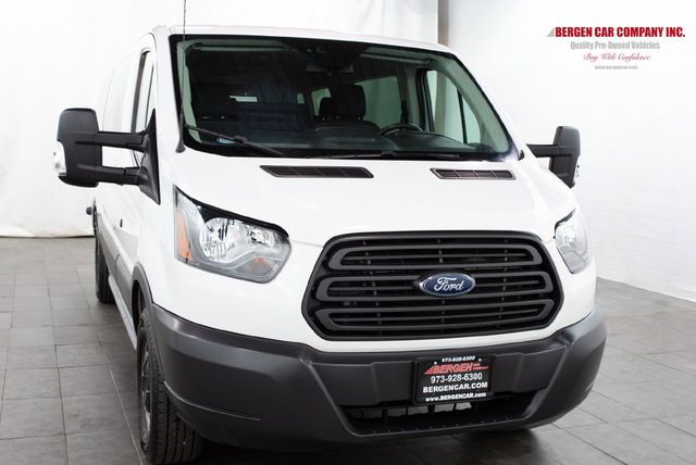2018 Ford Transit Passenger Wagon XL RWD photo