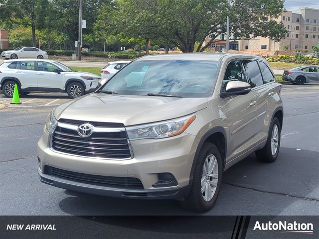 2015 Toyota Highlander LE FWD photo