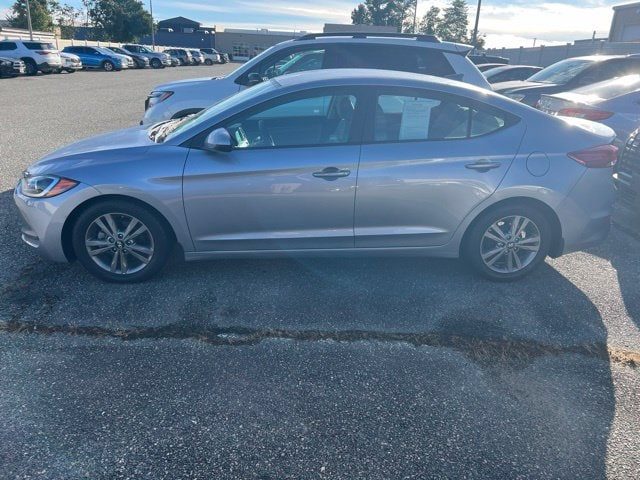 2017 Hyundai Elantra Value Edition FWD photo