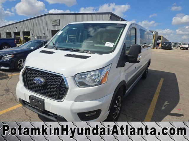 2022 Ford Transit Passenger Wagon XLT RWD photo