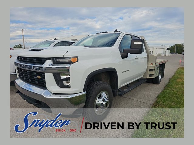 2022 Chevrolet Silverado 3500HD LT 4WD photo