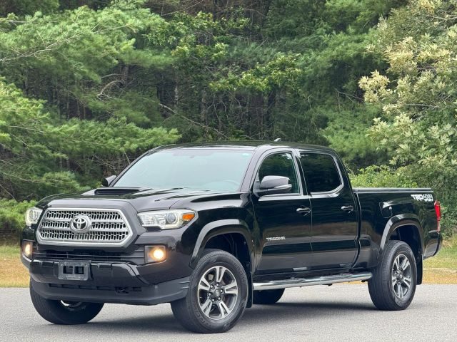 2016 Toyota Tacoma TRD Sport 4WD photo