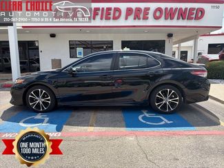 2019 Toyota Camry SE FWD photo
