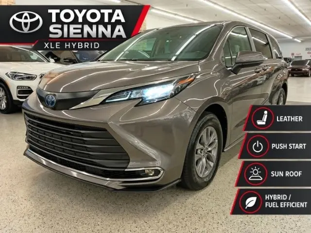 2022 Toyota Sienna XLE FWD photo
