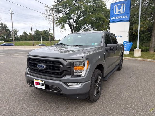 2021 Ford F-150 XLT 4WD photo