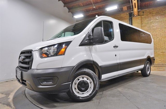2020 Ford Transit Passenger Wagon XL RWD photo