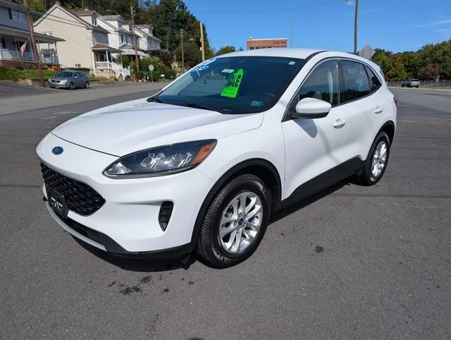 2020 Ford Escape SE AWD photo