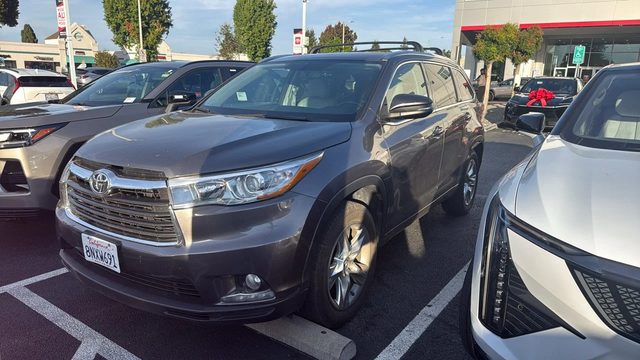 2015 Toyota Highlander Limited FWD photo