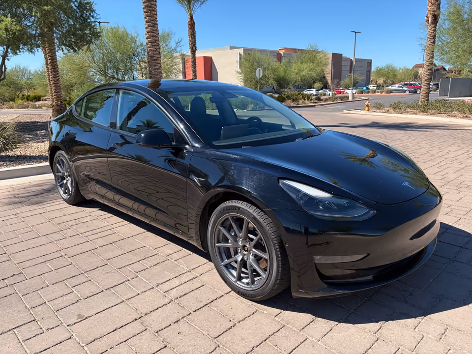 2022 Tesla Model 3 Long Range AWD photo