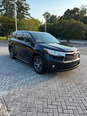 2016 Toyota Highlander XLE FWD photo