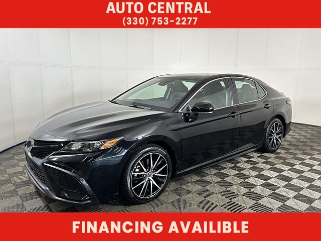 2023 Toyota Camry Hybrid SE FWD photo