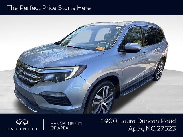 2017 Honda Pilot Touring FWD photo