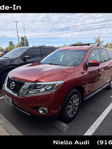 2015 Nissan Pathfinder SV 4WD photo