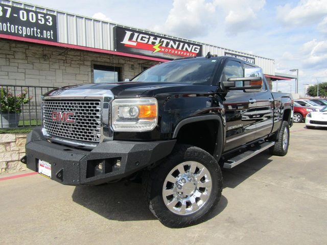 2015 GMC Sierra 2500HD Denali 4WD photo