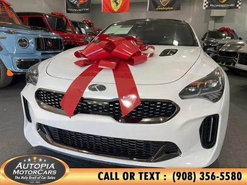 2021 Kia Stinger GT2 photo